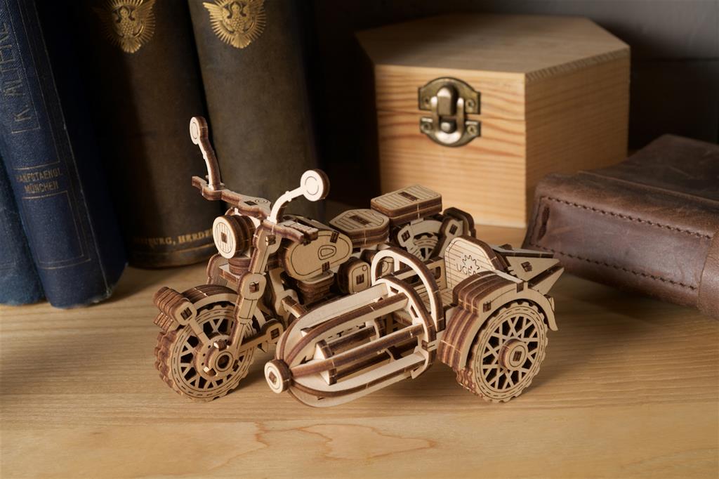 Hagrid's vliegende motorfiets/compact racer/woestijnbuggy mechanical model