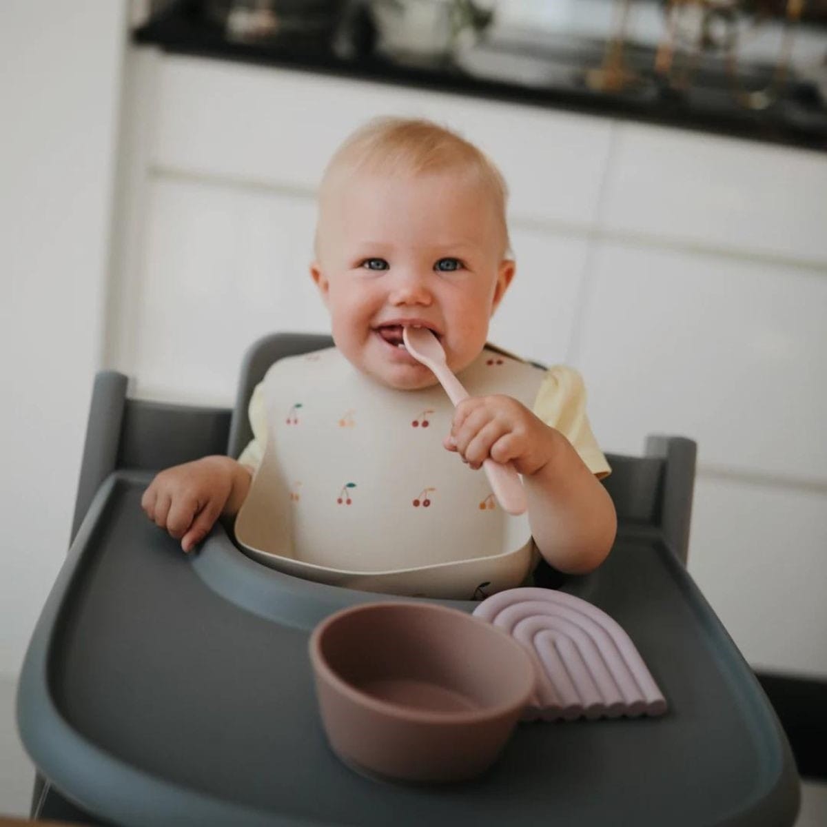 Silicone bib